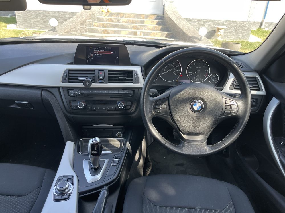 Dezmembrez bmw f31