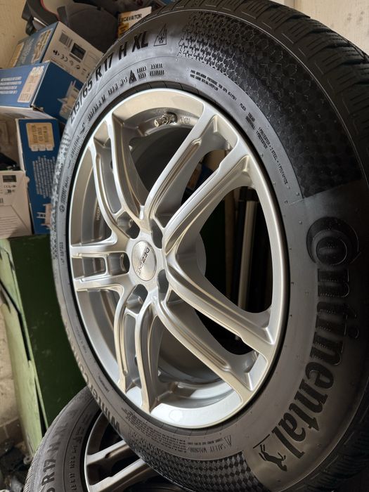 jante Ford Kuga 17+anvelope 215.65.17 Continental