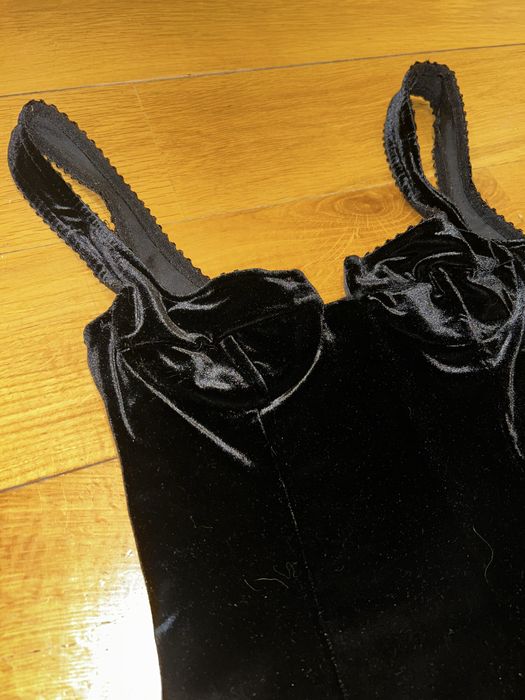 Кадифен корсетен топ - 90s inspired