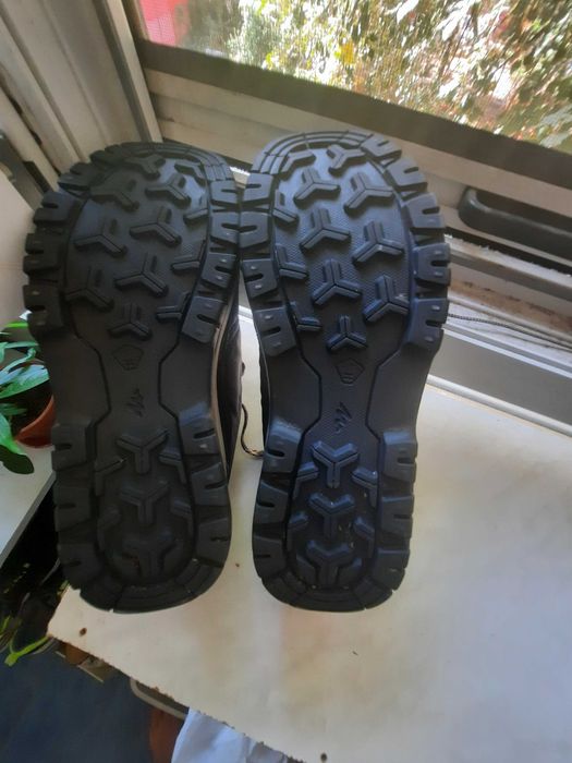 Încălțăminte impermeabilă joasă bărbați marime 41 (26cm)