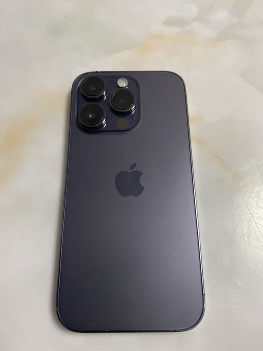 Iphone 14 pro  purple