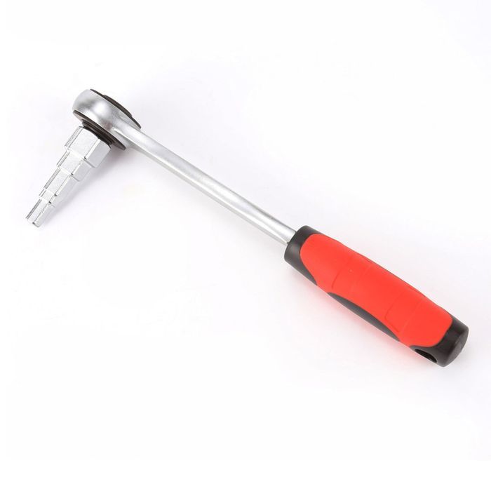 Cheie radiator in trepte cu clichet hbm