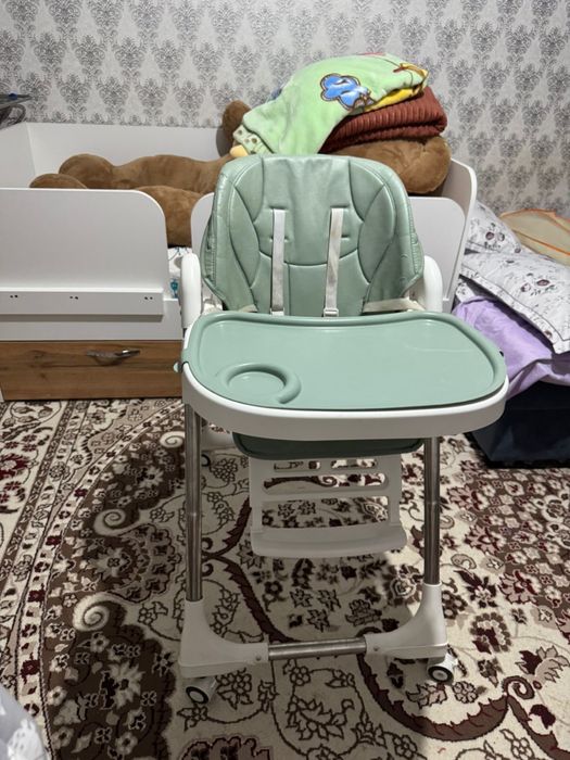 Продам стул для кормления , термо коврик, кокон.