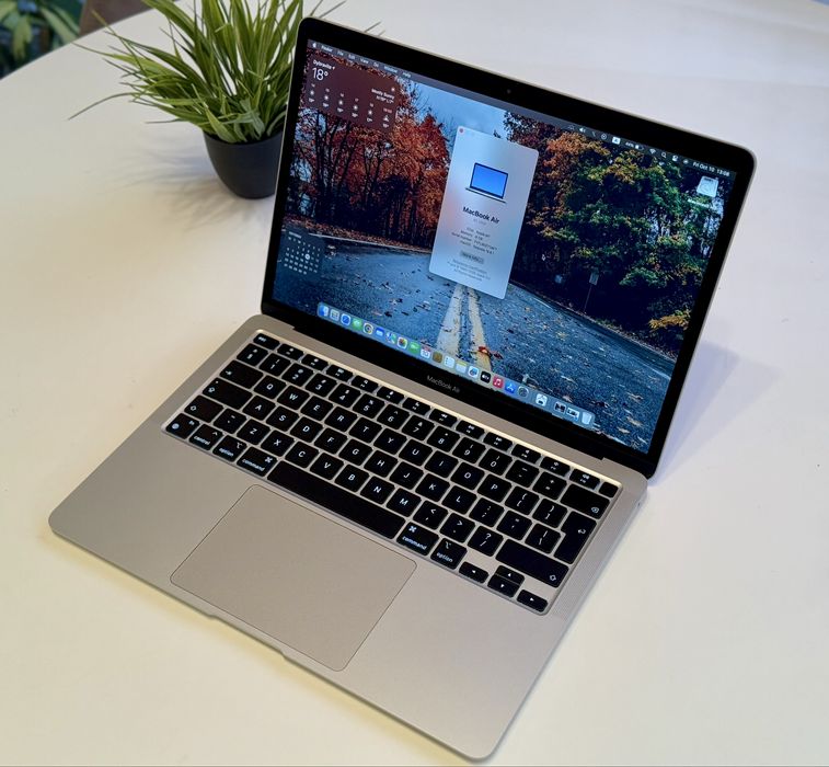 MacBook Air M1 2020 (13.3 Retina дисплей, 8GB /250gb SSD