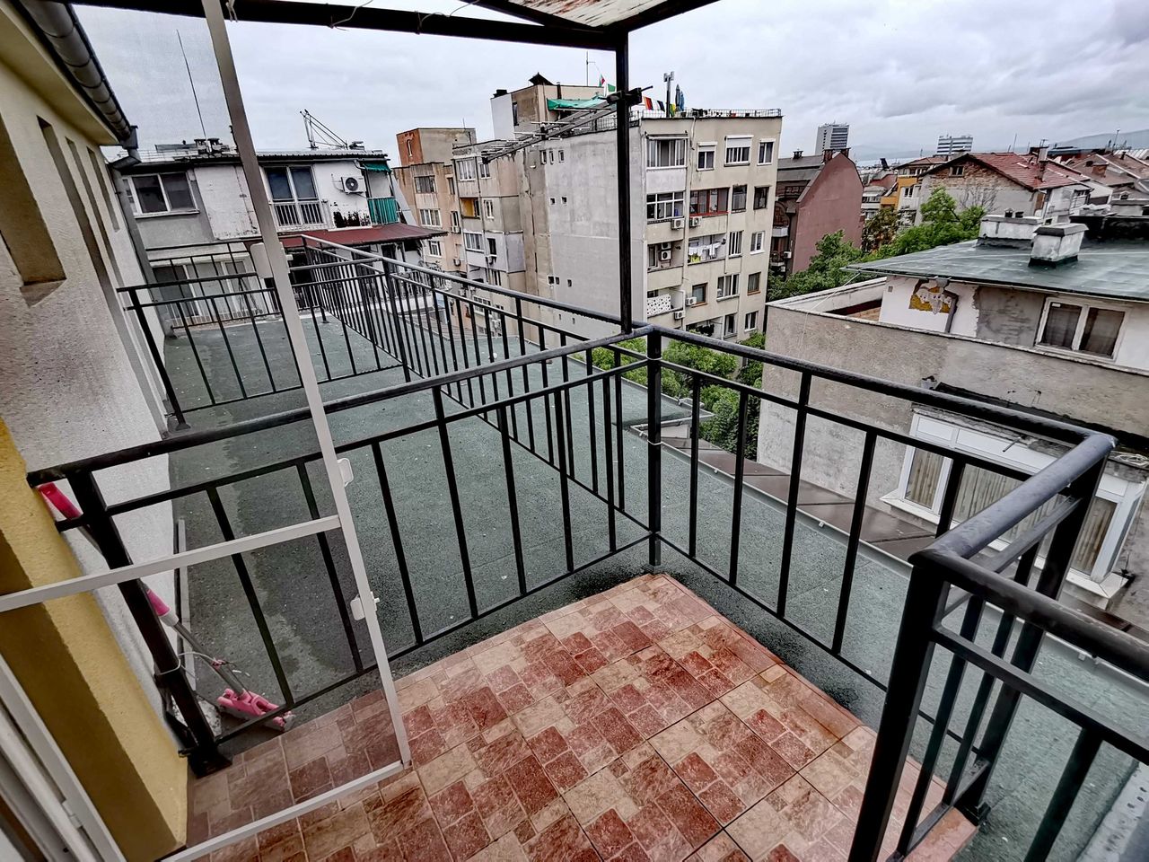 Дава се под наем Едностаен апартамент в Бургас, Възраждане - 30 кв.м за 175 € - Снимка #12