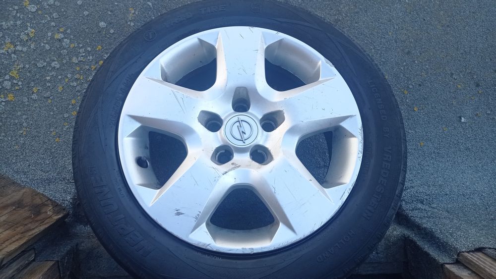 Vând urgent anvelope vara 205/55R/16 95V
