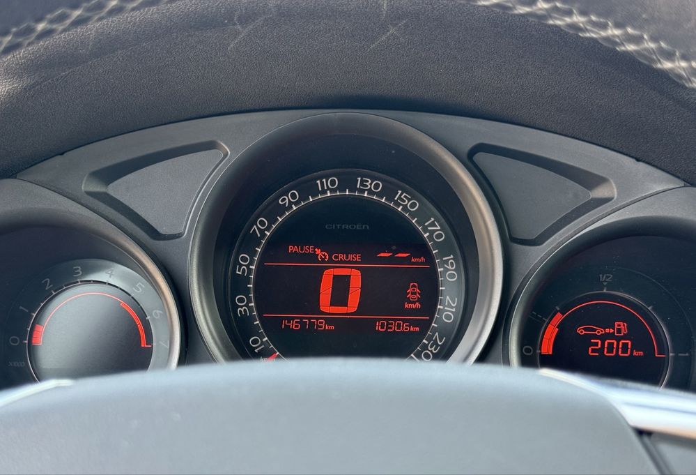 Citroen C4 1.6E-HDI* 115к.с* 2013г* 147.000КМ* НОВА*