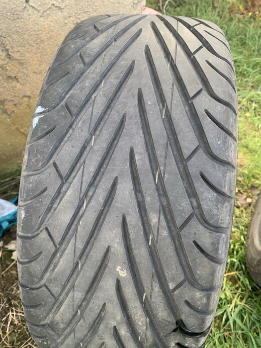 Cauciucuri 235 45ZR 17
