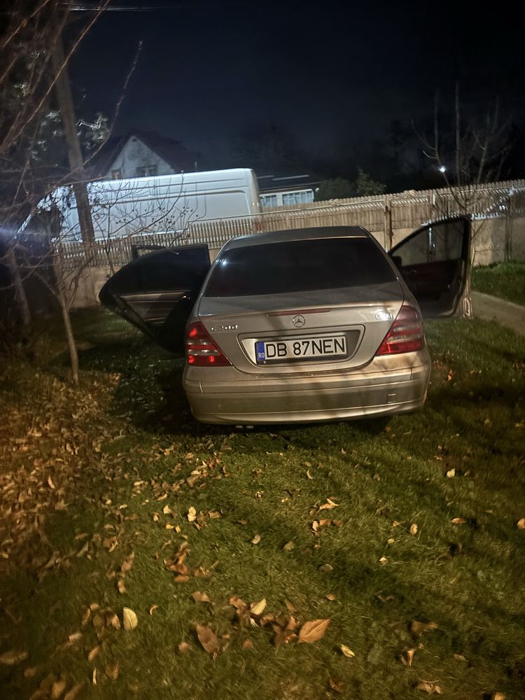 Vand Mercedes c220 Diesel cu toate actele la zi