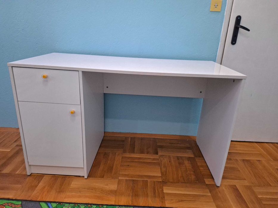 Детско ново бюро