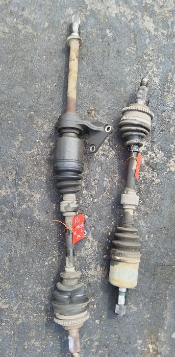 Planetara stanga/dreapta Mazda 6 1.8 benzina an 2002-2007