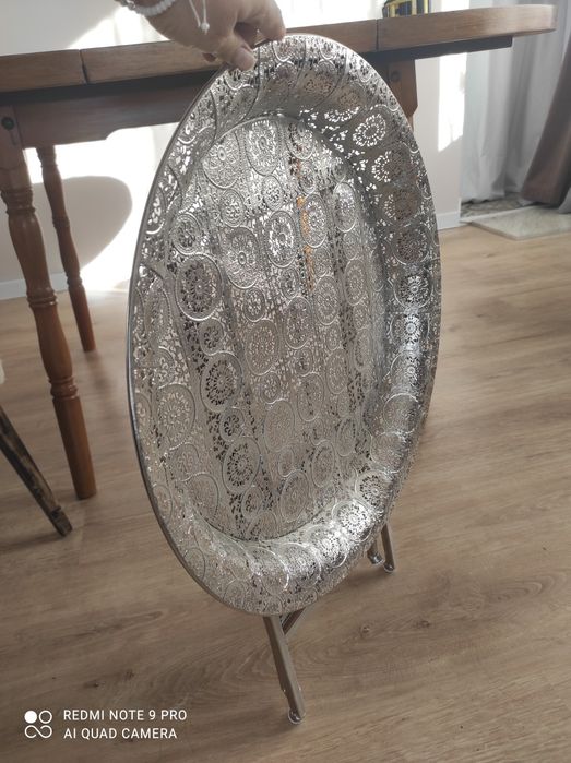 Сгъваема метална масичка