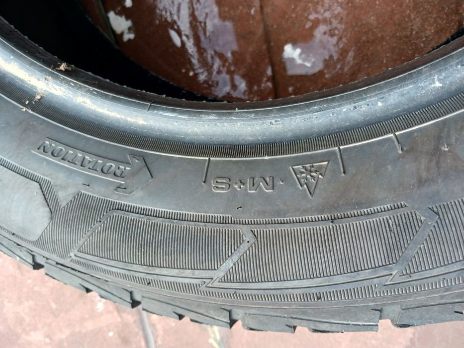 Cauciucuri C-uri 215/60/17