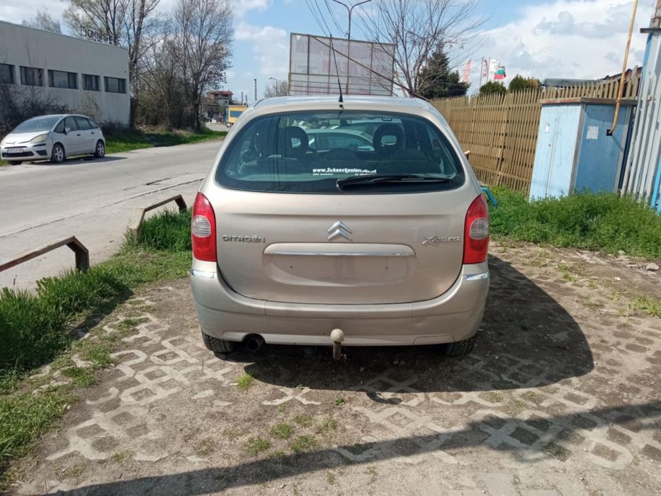 продавам цял или на части ситроен Ксара Пикасо 1.6 hdi