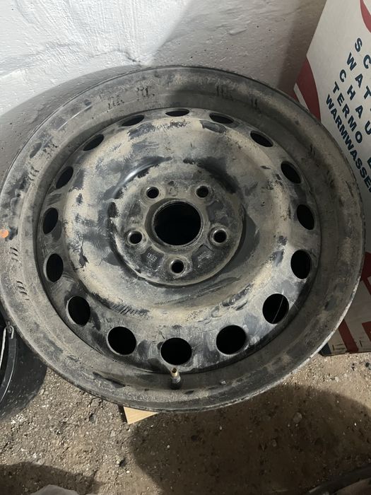 Продам 4 диска с колпаками 6.5Jx16, ET 45, DIA 60.1, PCD 5x114.3