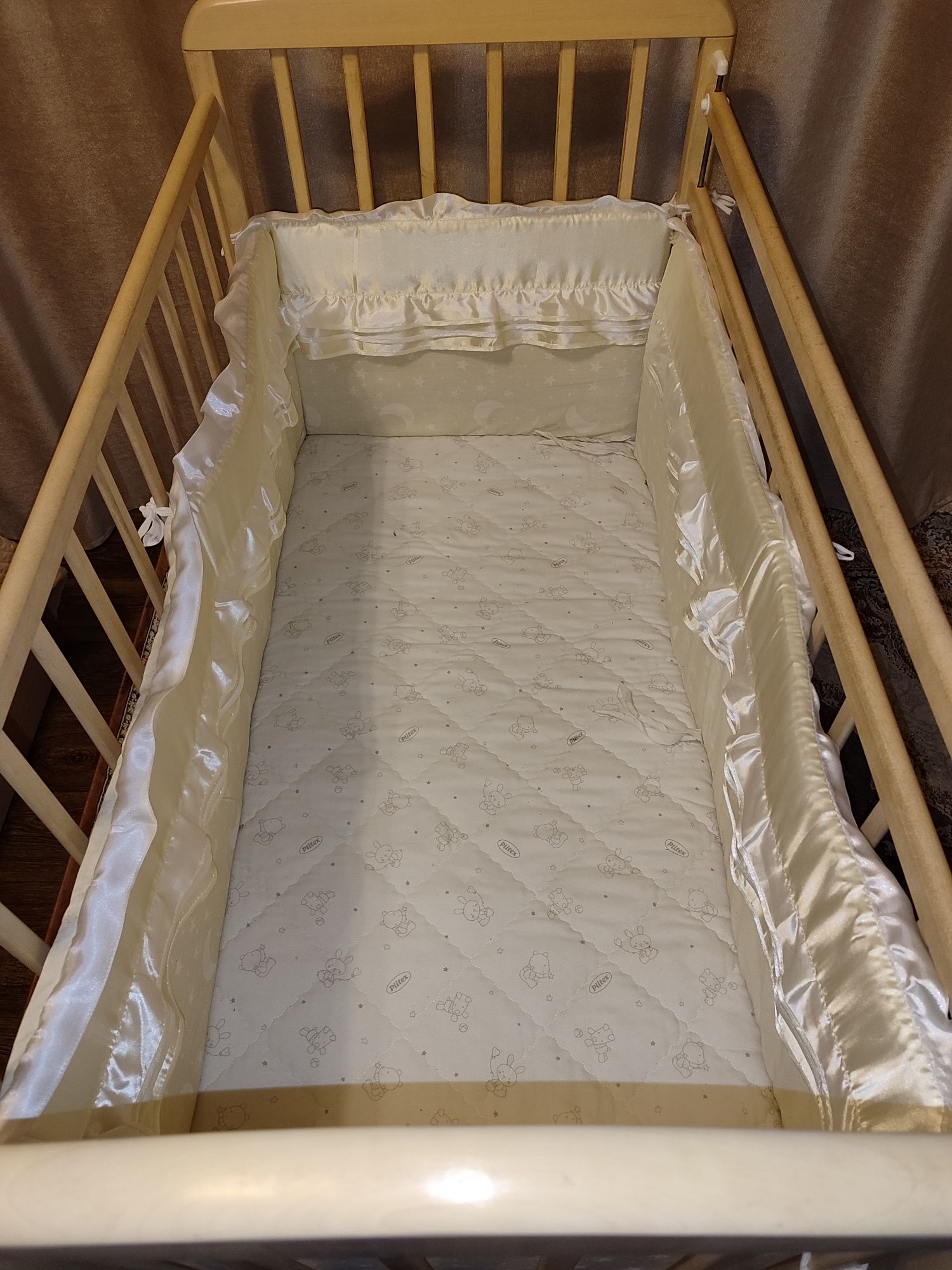 Детская кровать почти новая с ортопическим матрасом
