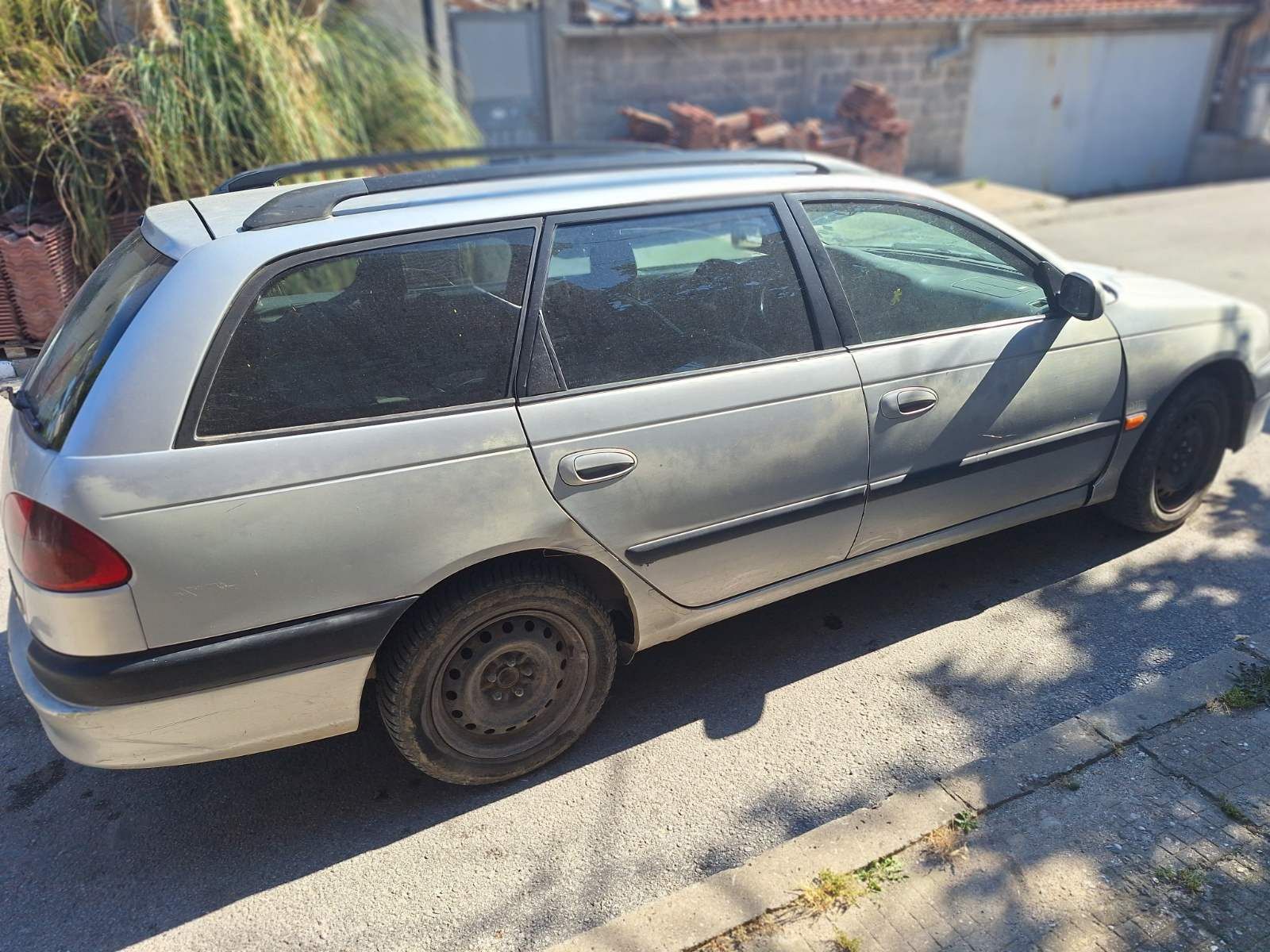 Тойота Авенсис 1998