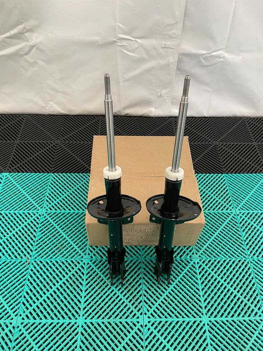 Set amortizoare fata Dacia Duster 1 2010-2017 noi originale Renault