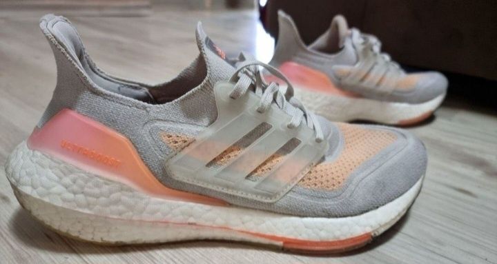 Adidas UltraBoost 21 дамски маратонки номер 40 1/2