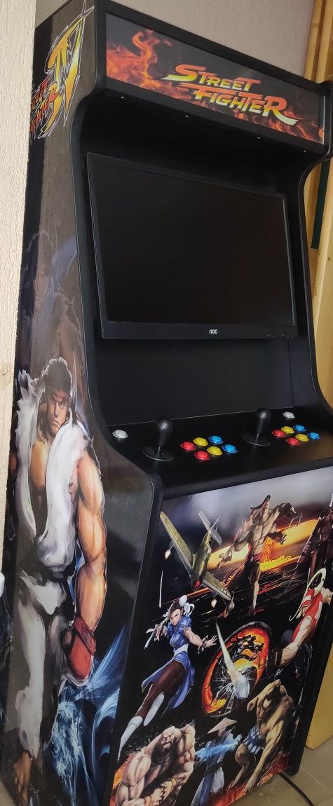 Vând Aparat Arcade joc divertisment Street Fighter