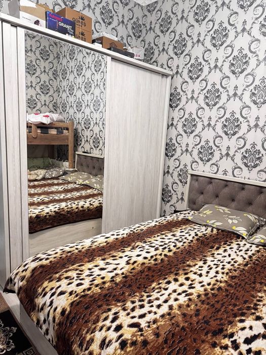 Продаётся 2 комнатная квартира Мухтар Ашрафий  56.000у.е