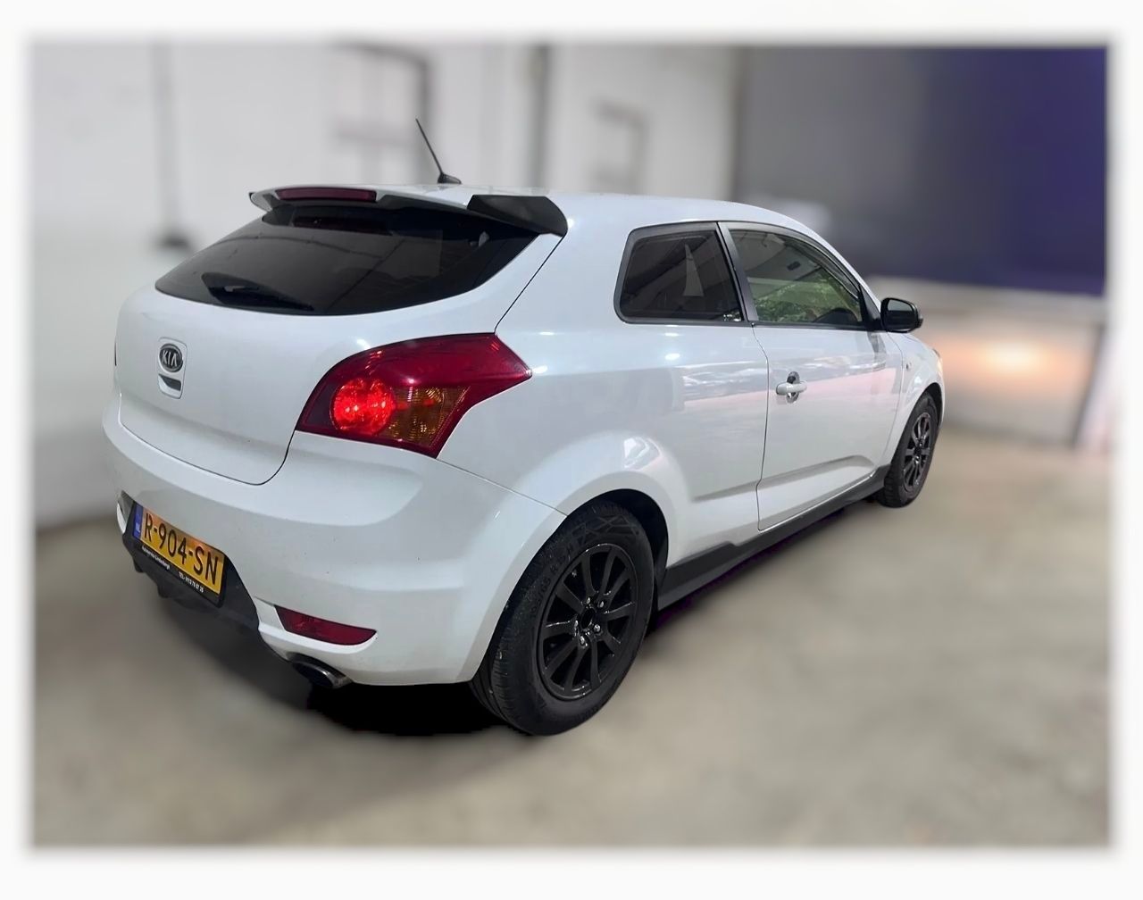 Kia Pro Ceed 1.4 CVVT Brooklyn 08.11.2011 tva deductibil