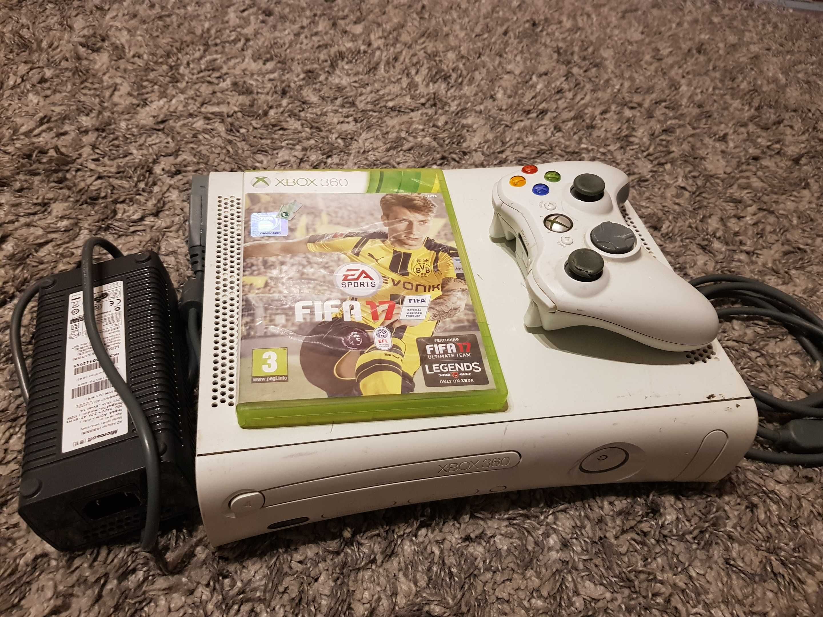 XBOX360 consola XBOX 360 cu mufa HDMI + 1 joc cadou FIFA 17 original