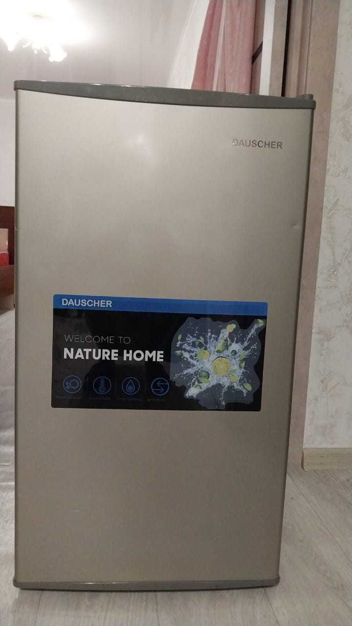 Серый холодильник Dauscher