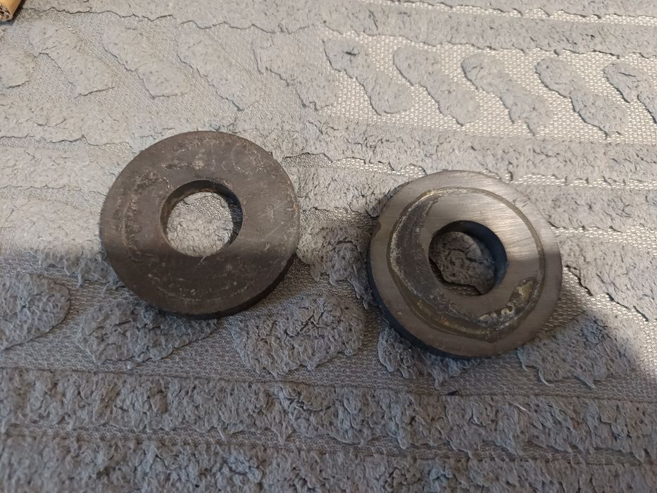 Продам магнит 6 см