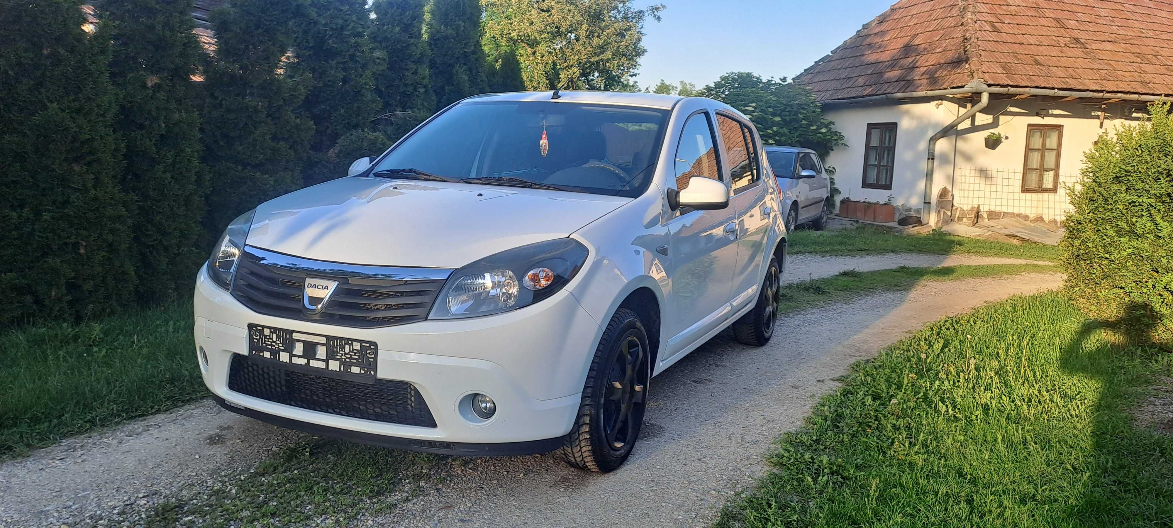 DACIA SANDERO 1.2 I 55KW 75 CP din 2010 recent adus