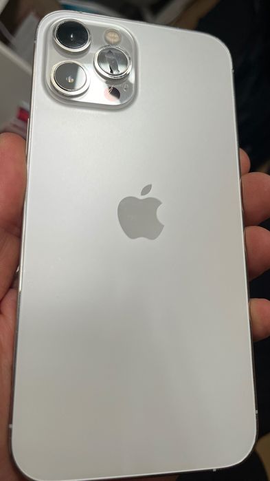 iPhone 12 Pro Max 256 - funcțional - ecran fisurat + camera UW defectă