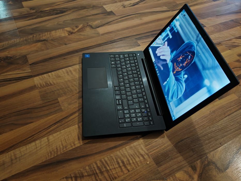 Lenovo V130 ddr4
