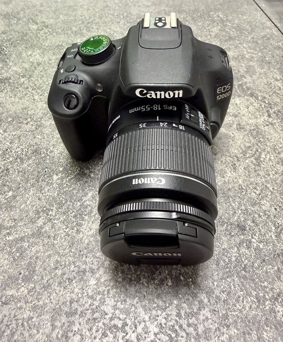 Canon EOS 1200D