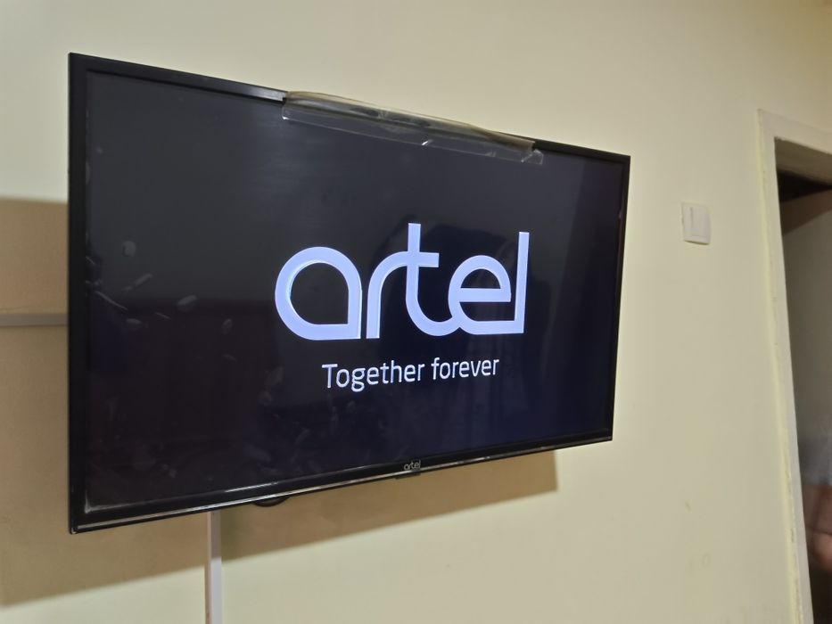 Televizor sotiladi Artel 32talik prastoy sostayaniyasi yengide
