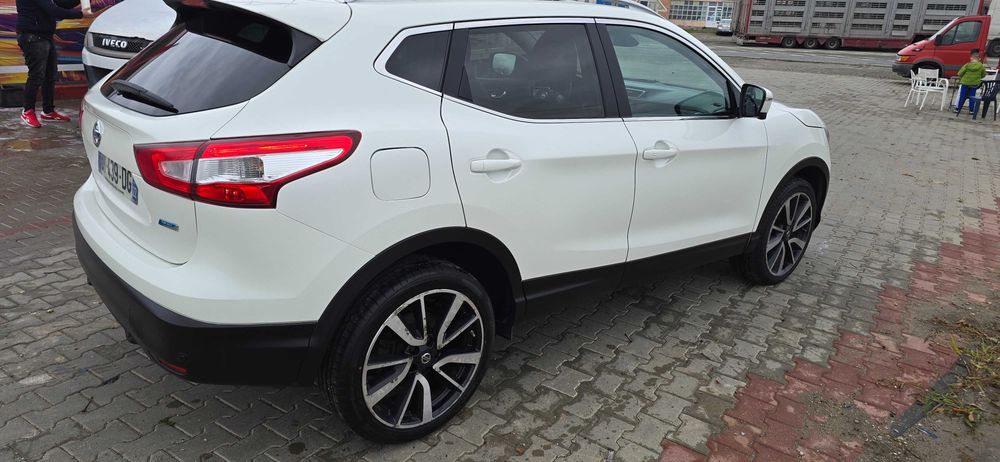 Nissan Qashqai TEKNA 1.5 DCI