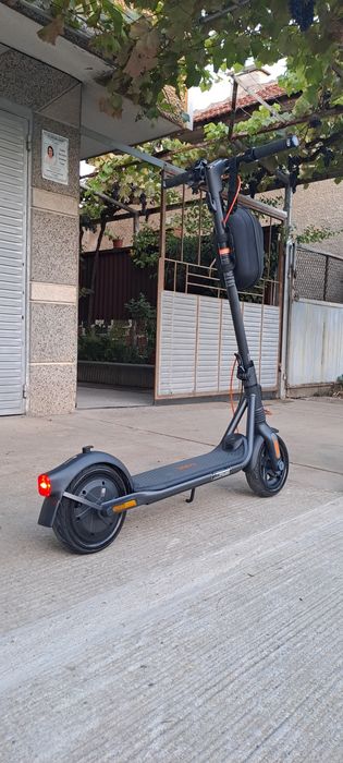 Електрическа тротинетка Ninebot segway F2 pro