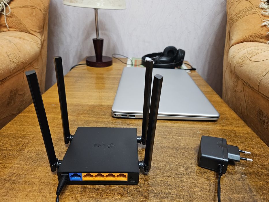 Продам Wi-Fi роутер tp-link модель Archer C 54