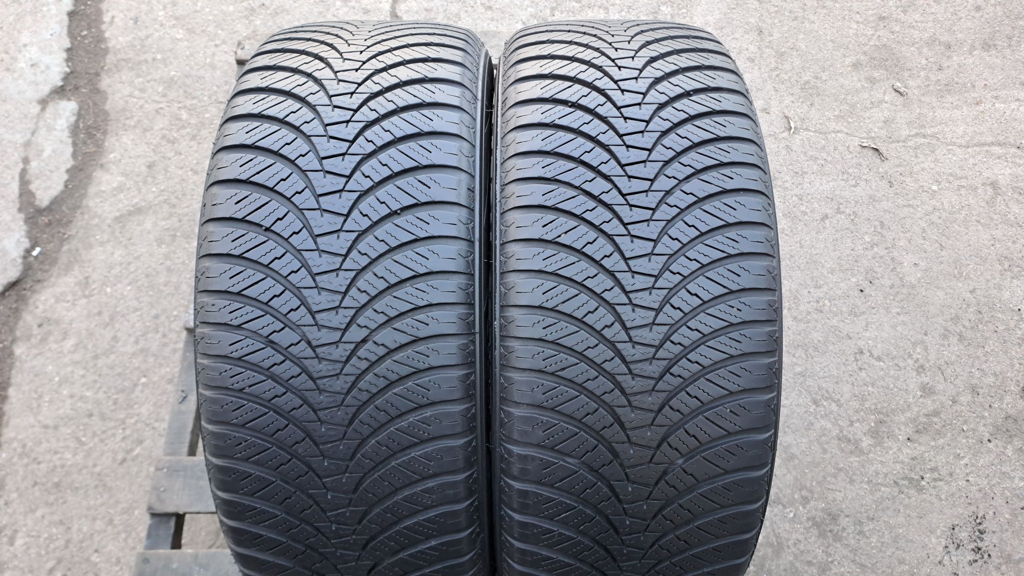 2бр. Всесезонни 215/55/16 Falken 2022