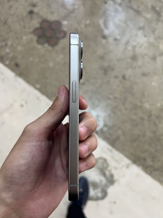 iPhone 15 pro с гарантей