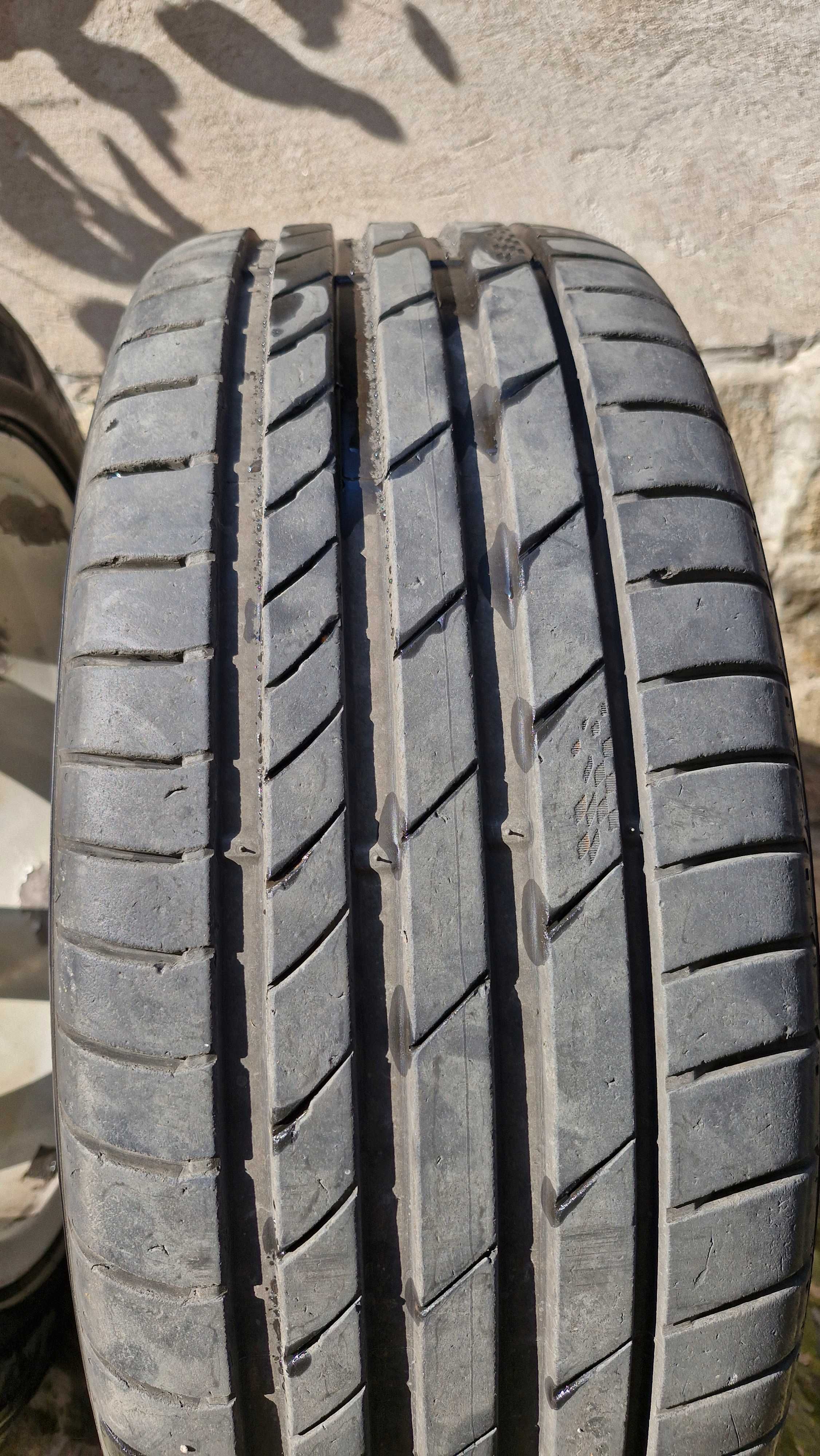 Гуми KUMHO  225 50 17  2бр