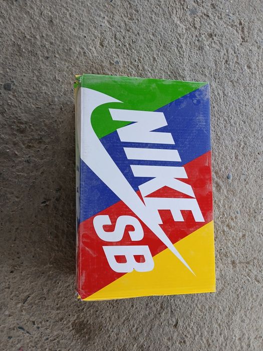 Красовки найк SB dunk low pro б/у срочно продам кто увликается найки !