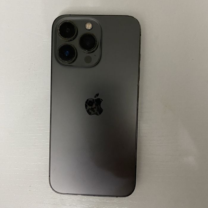 Продам iphone 13 pro на запчасти
