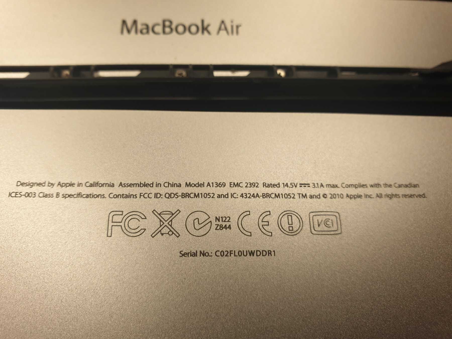 Aplle macbook air A1369 на части