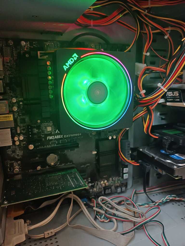 Компютър AMD А10-7850к, 16GB RAM, Radeon R7