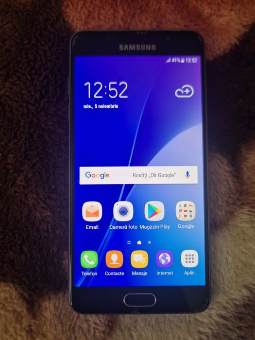 Vând Samsung A5 .