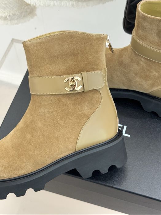 Ghete Chanel , calitate premium , pe comanda , noi , 38