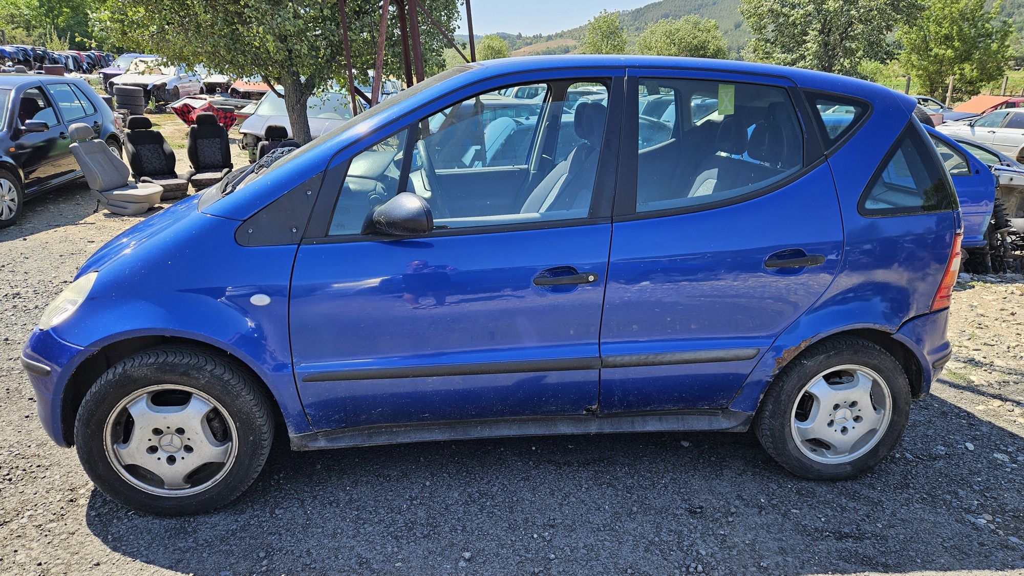 Mercedes A 140 на части