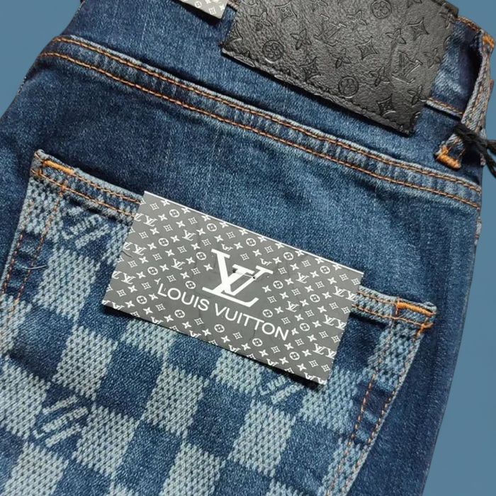 Jeanși bărbătești