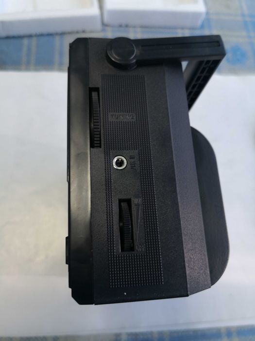 Radioreceptor portabil Leotec