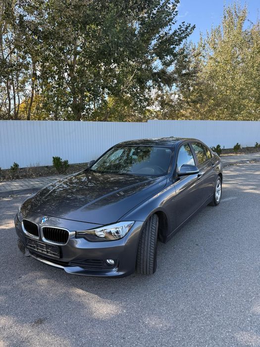 BMW 320d F30 cutie automata sport Km reali 220.000
